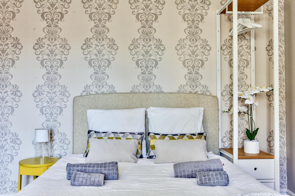 Lovely Nest Eiffel Tower Bottom Paris Luaran gambar